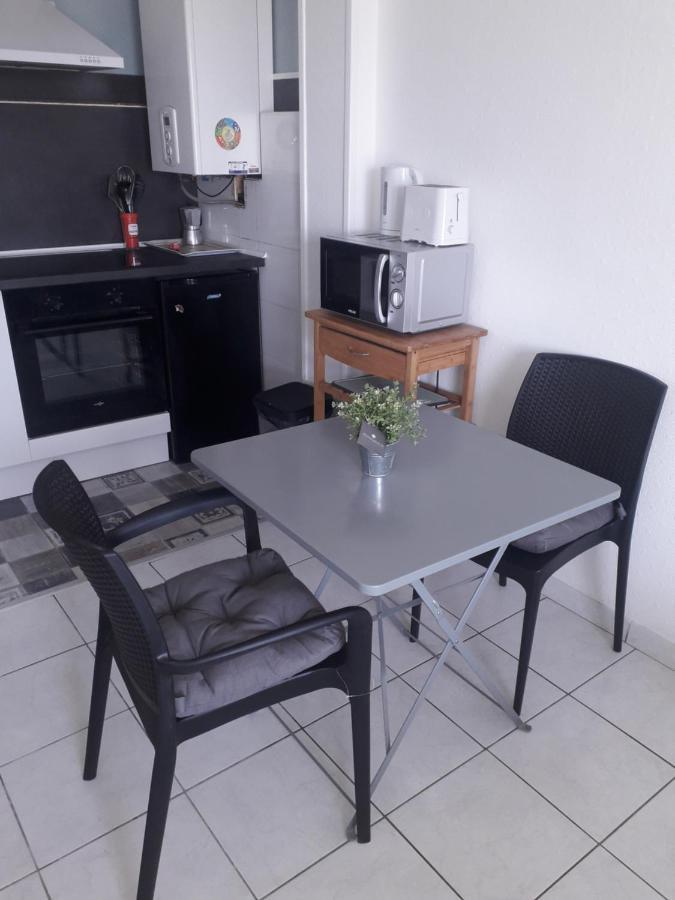 Residence D'Anjou - Grand Studio Avec Balcon Et Parking Privatif Перпинян Екстериор снимка