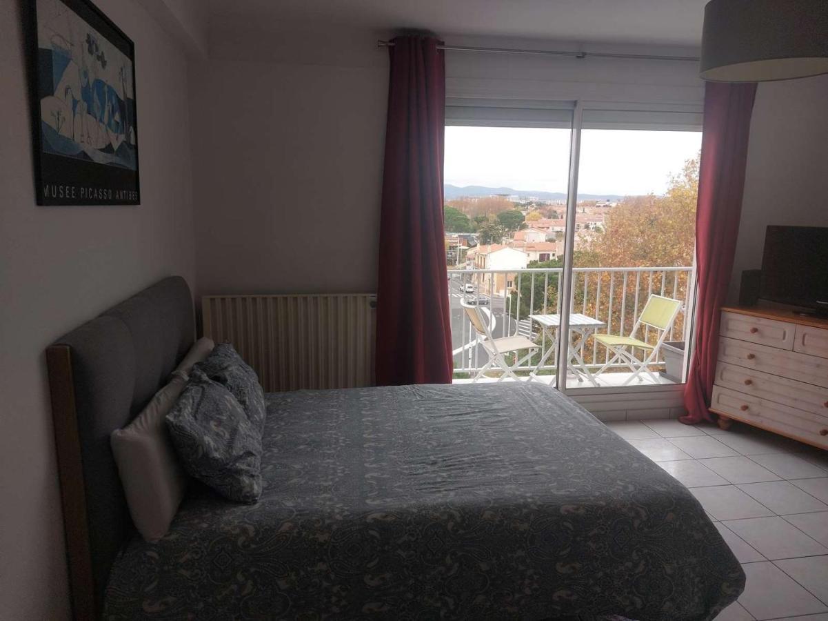 Residence D'Anjou - Grand Studio Avec Balcon Et Parking Privatif Перпинян Екстериор снимка